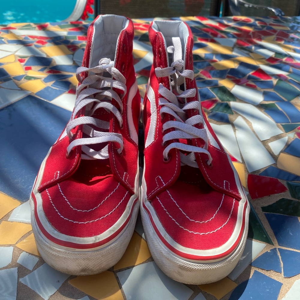 Red Vans Sk8-Hi